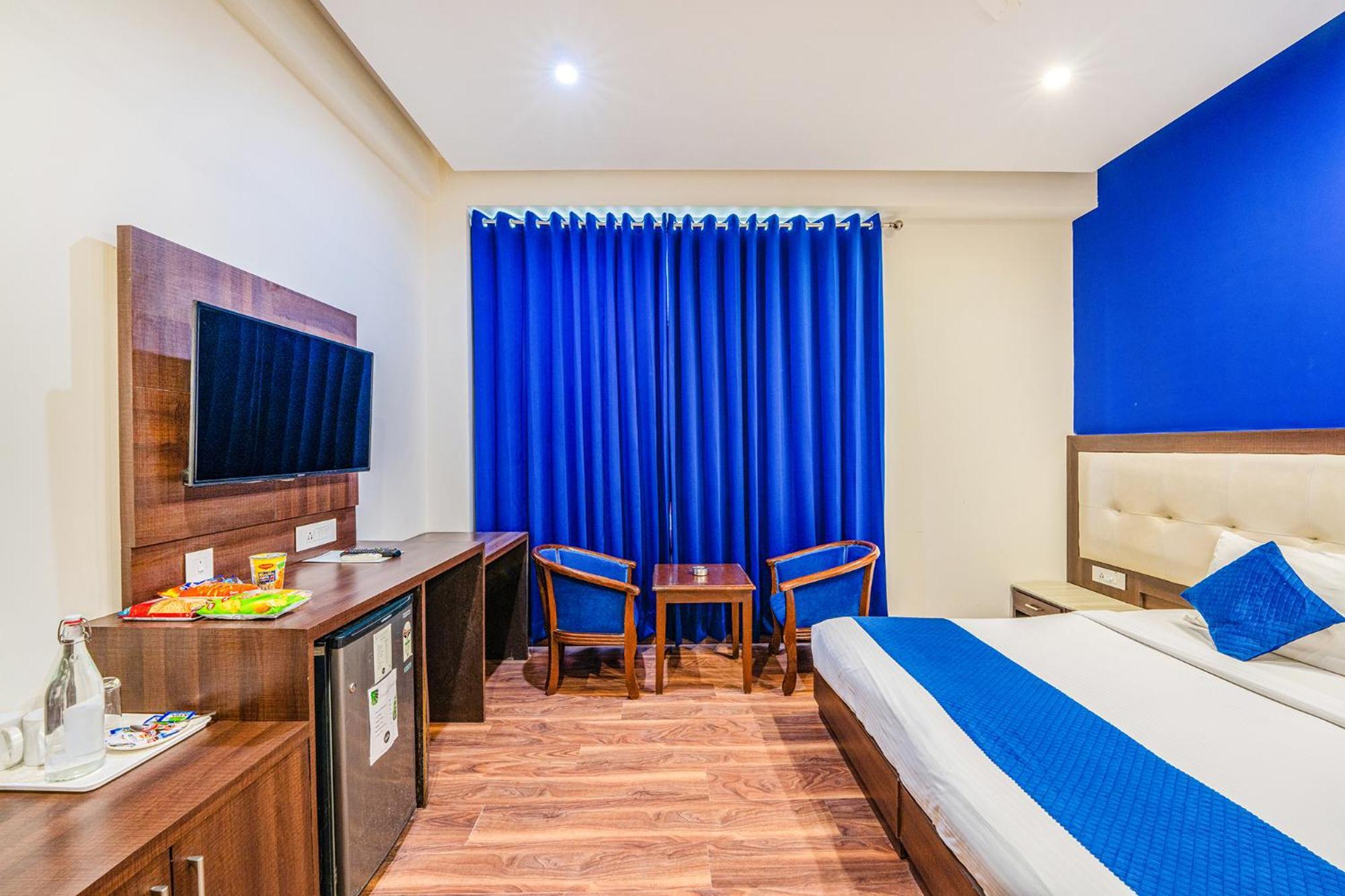 Fabhotel Oyster Villa Gurgaon Bagian luar foto