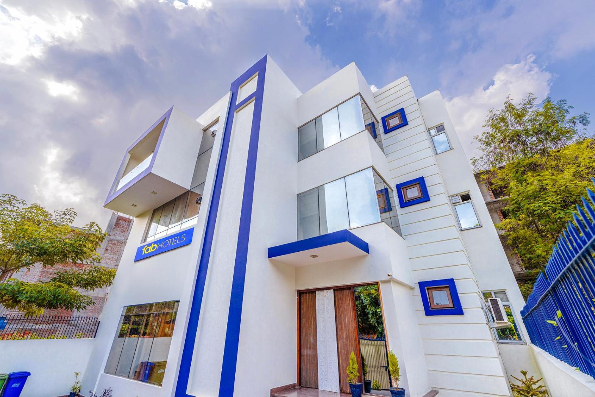 Fabhotel Oyster Villa Gurgaon Bagian luar foto