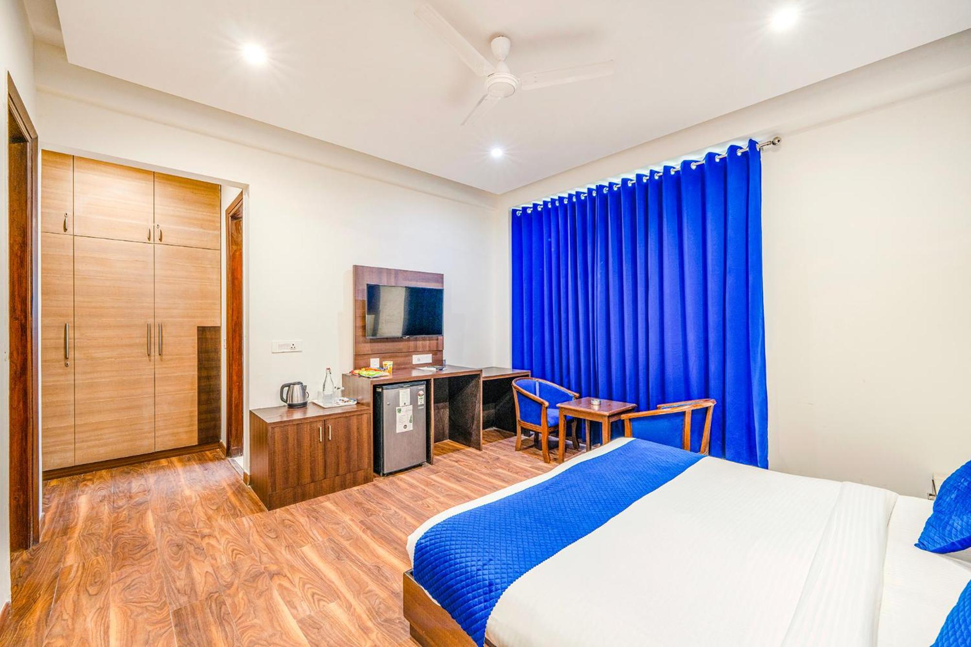 Fabhotel Oyster Villa Gurgaon Bagian luar foto