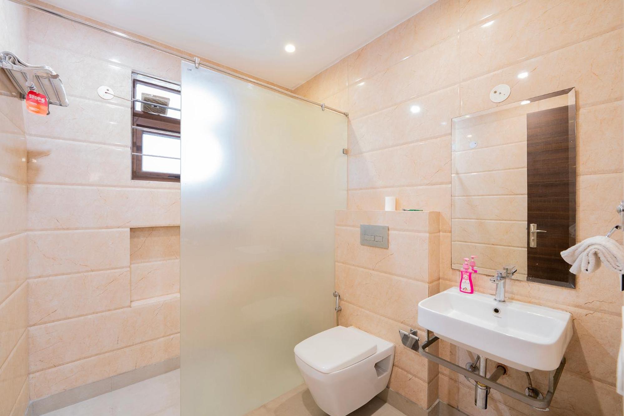 Fabhotel Oyster Villa Gurgaon Bagian luar foto
